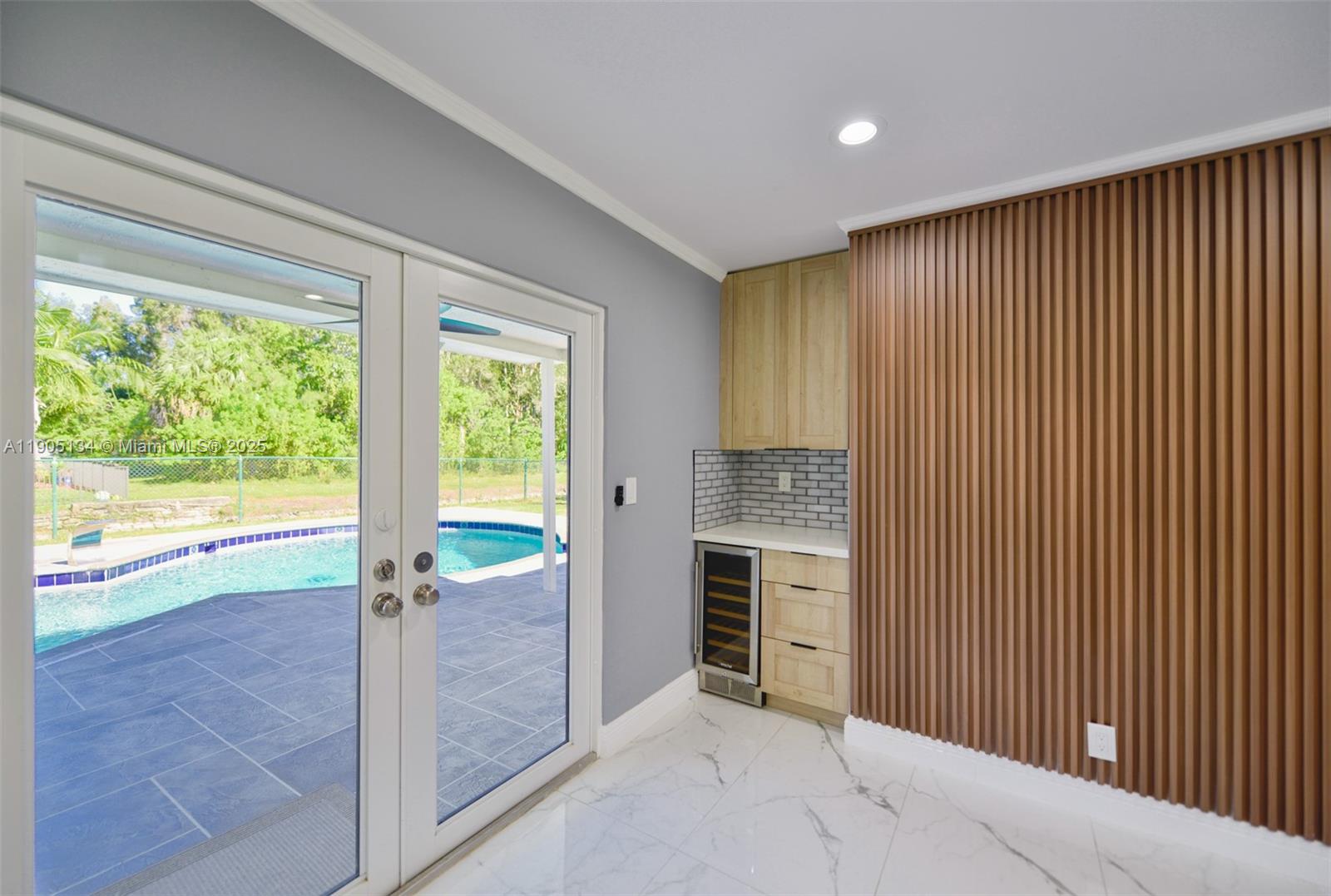 FLA FRUIT LANDS CO - Residential Lease