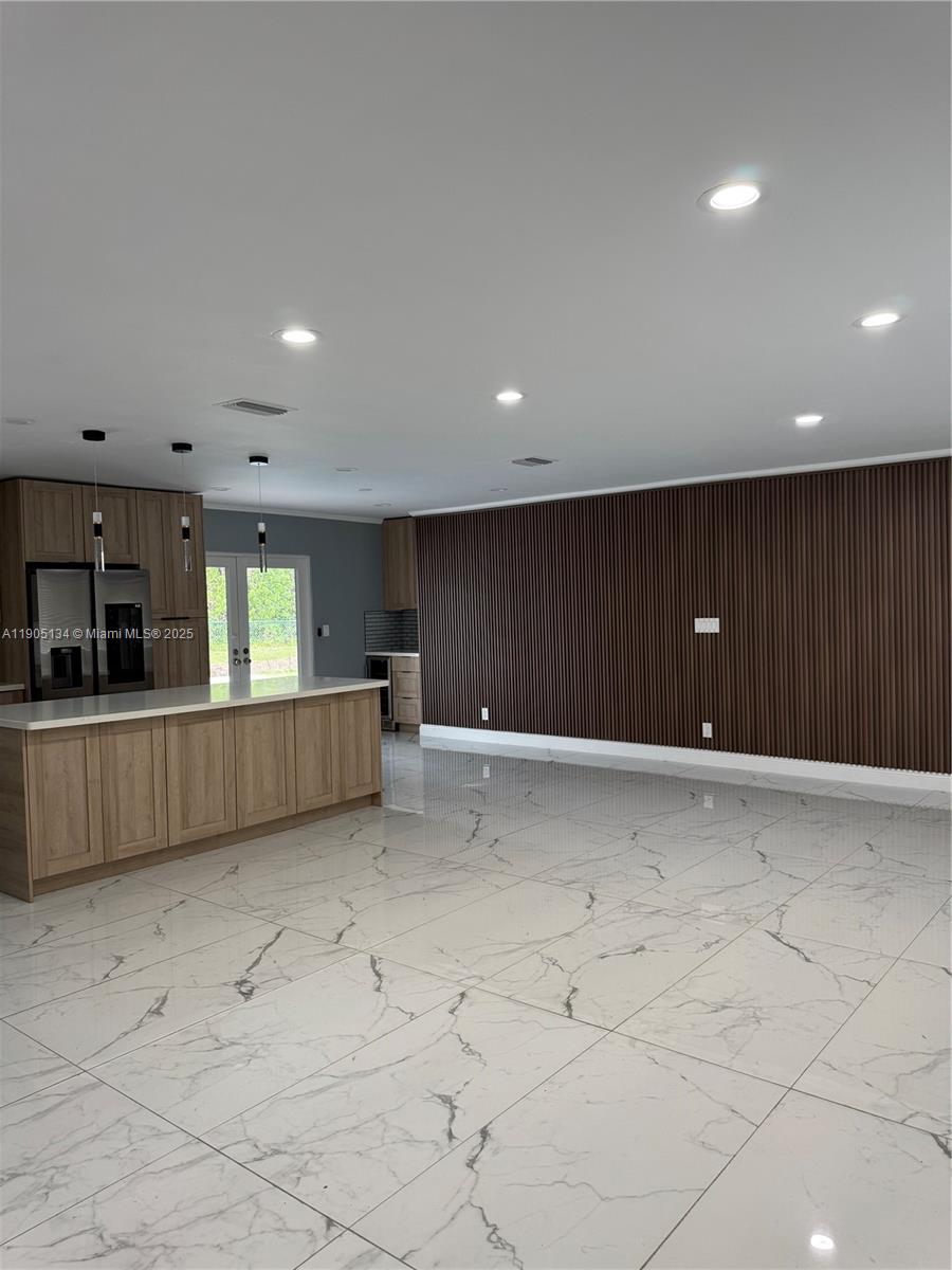 FLA FRUIT LANDS CO - Residential Lease