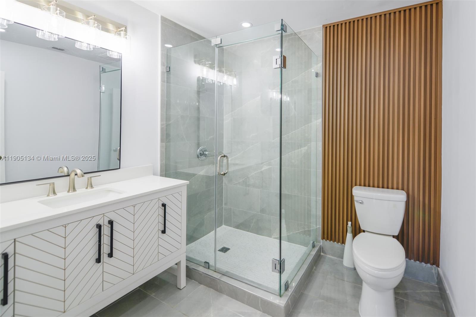 FLA FRUIT LANDS CO - Residential Lease