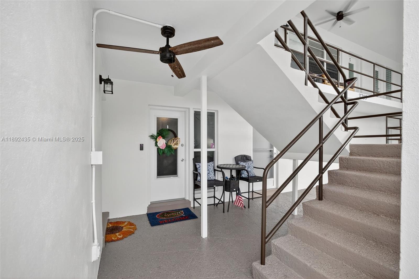LIONS GATE SILVER THATCH - Residential