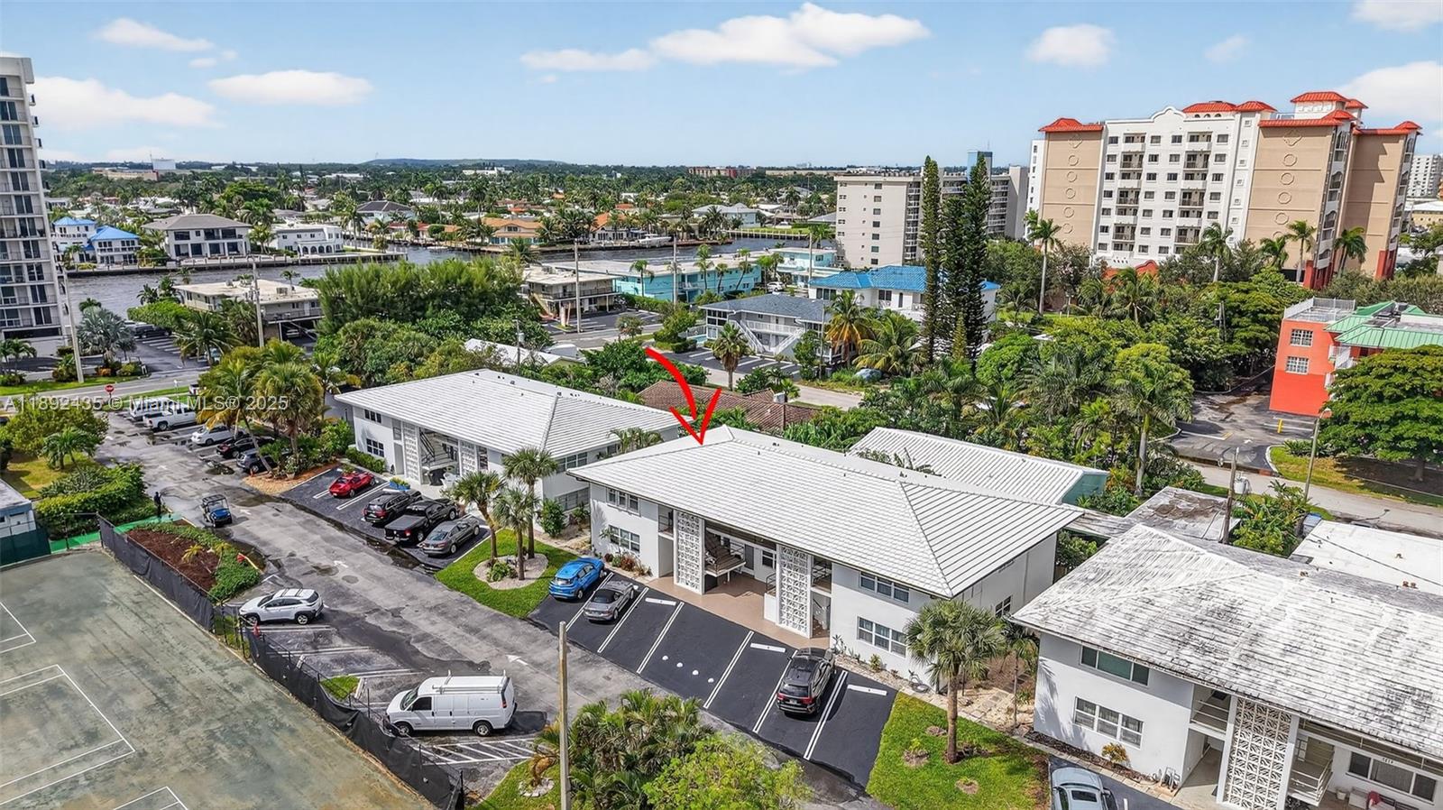 LIONS GATE SILVER THATCH - Residential