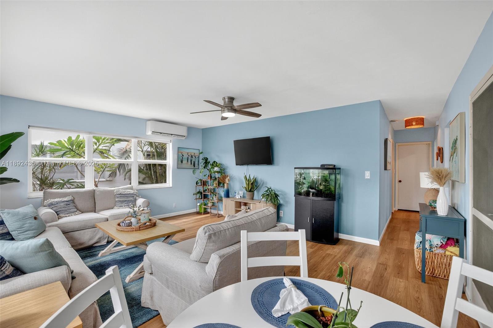 LIONS GATE SILVER THATCH - Residential