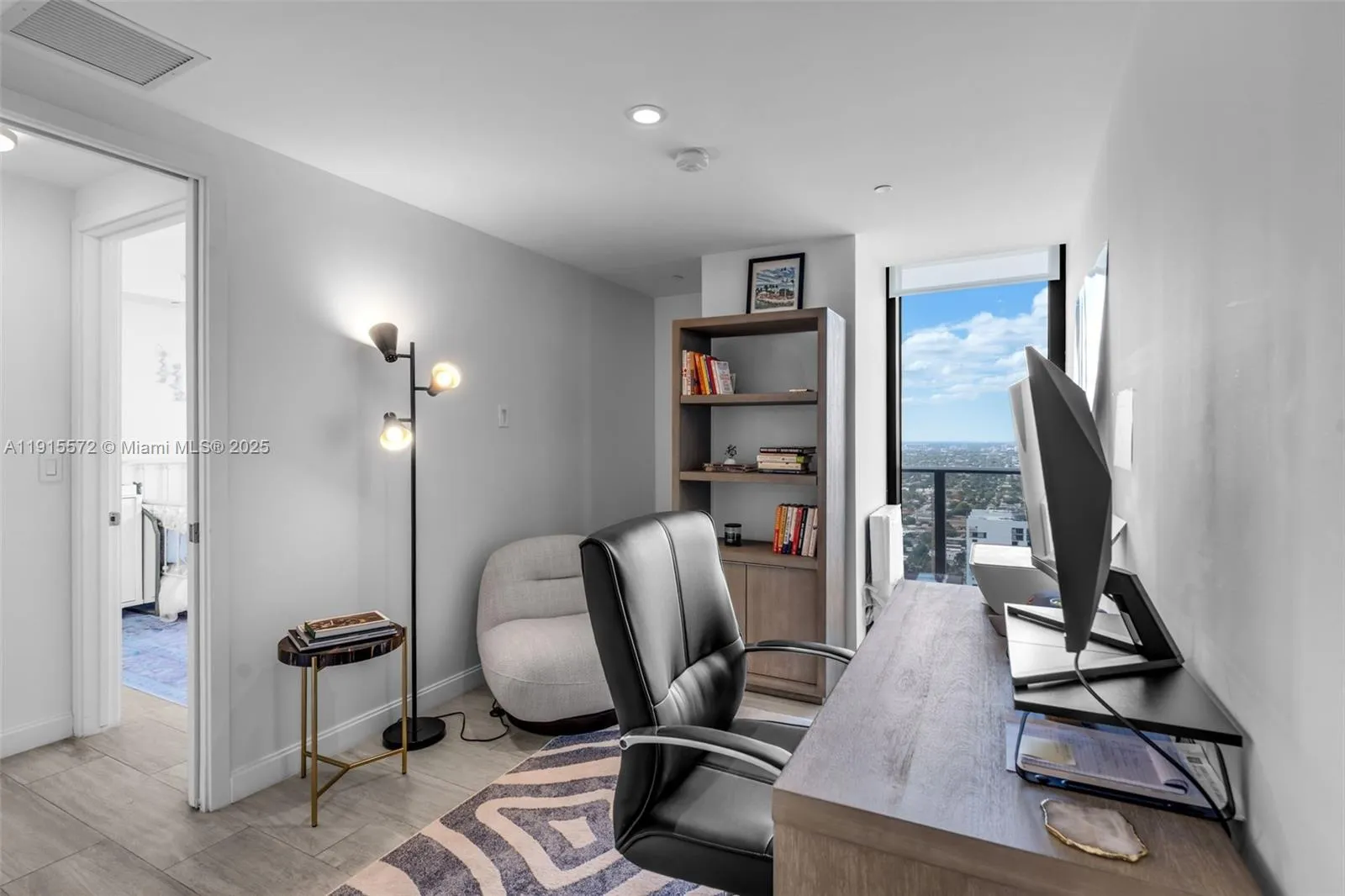 Miami, Florida 33130, United States, 2 Bedrooms Bedrooms, ,2 BathroomsBathrooms,Residential,Active,245264