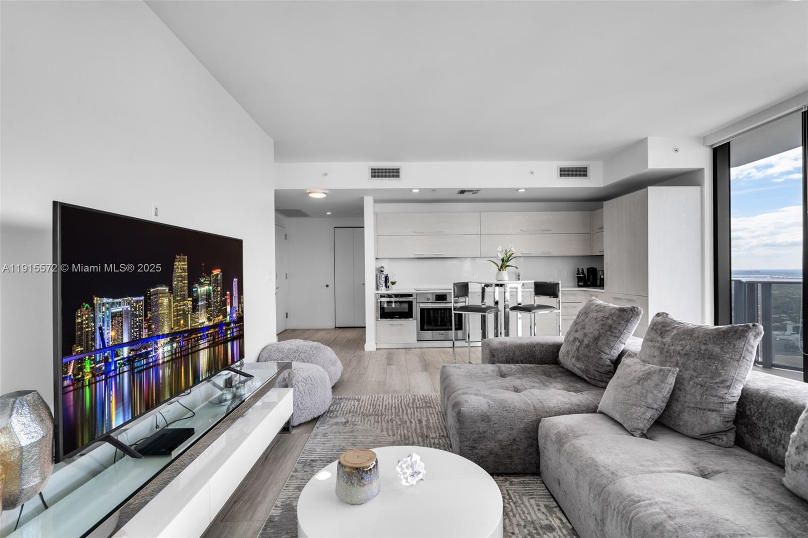 BRICKELL HEIGHTS WEST CON - Residential Lease