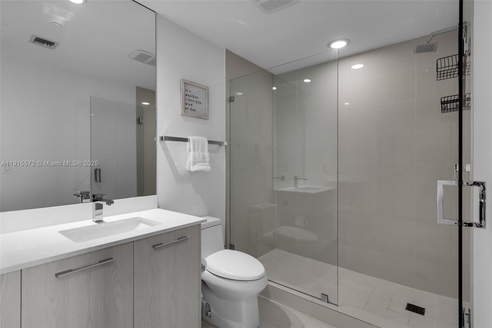 BRICKELL HEIGHTS WEST CON - Residential Lease