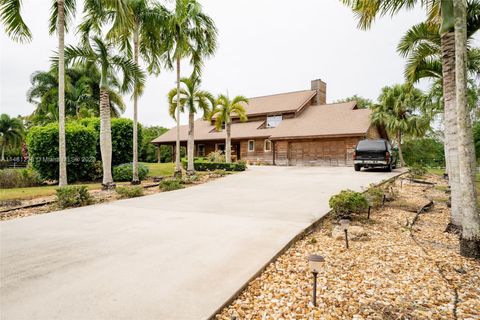 Single Family Residence in Southwest Ranches FL 5631 198th Ter Ter.jpg