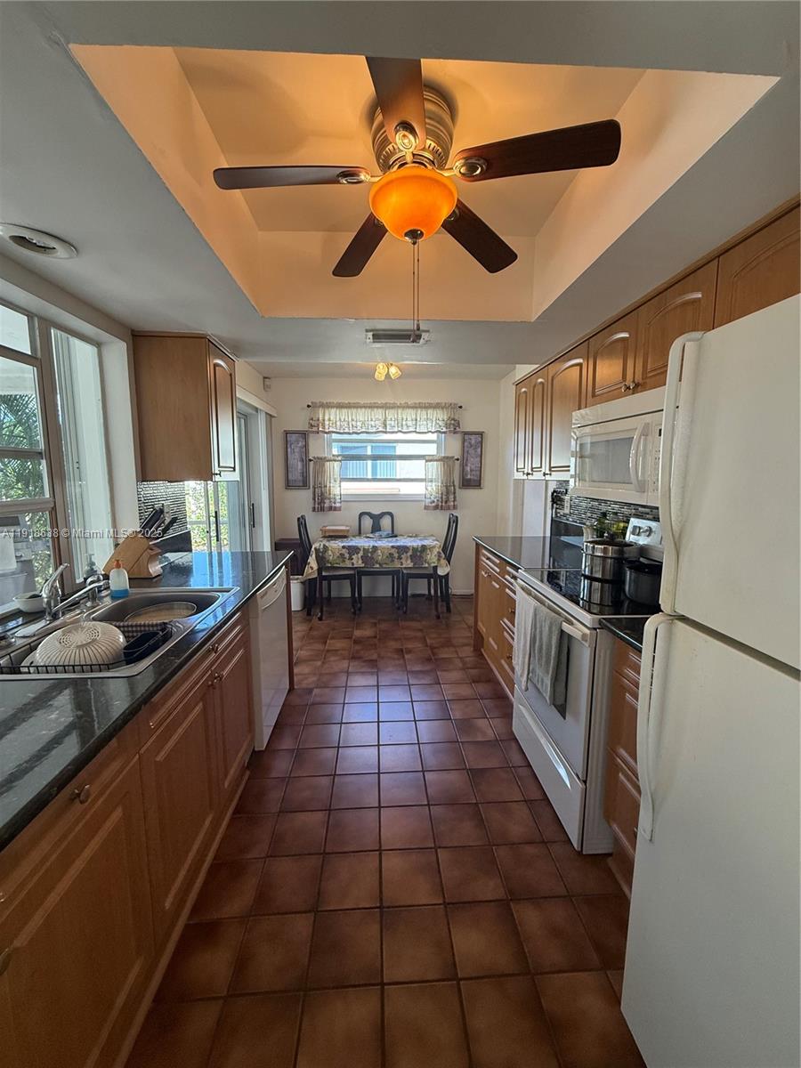 MAINLANDS OF TAMARAC LAKE - Residential