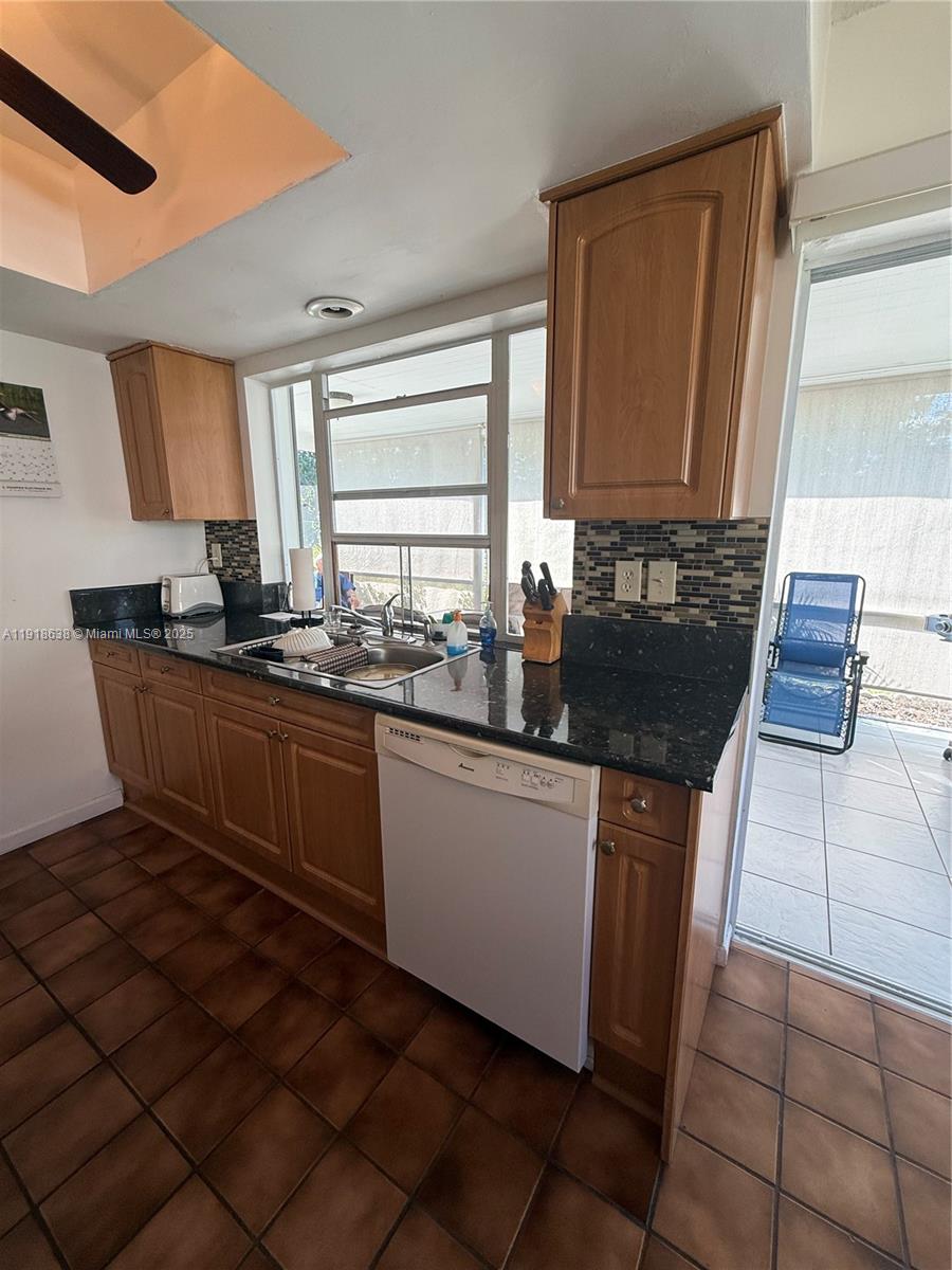 MAINLANDS OF TAMARAC LAKE - Residential