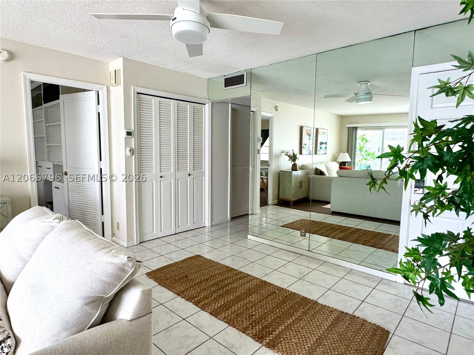 3000 NE 48th St 203
