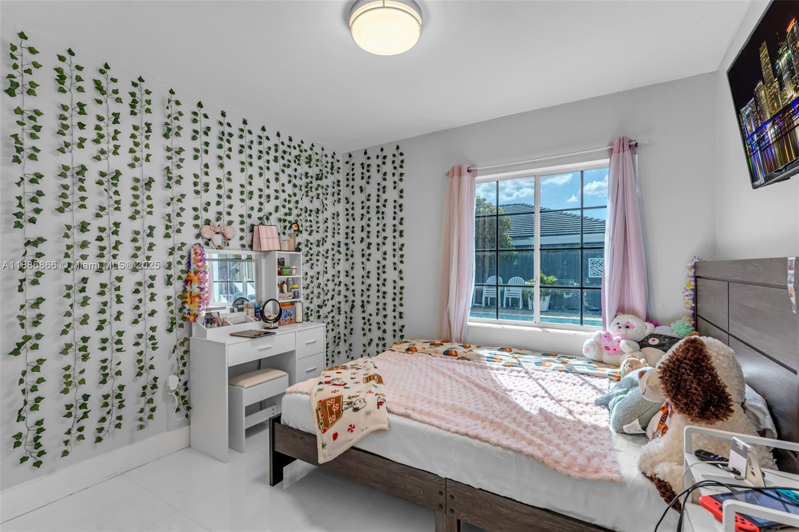 FANTASY ONE - Residential