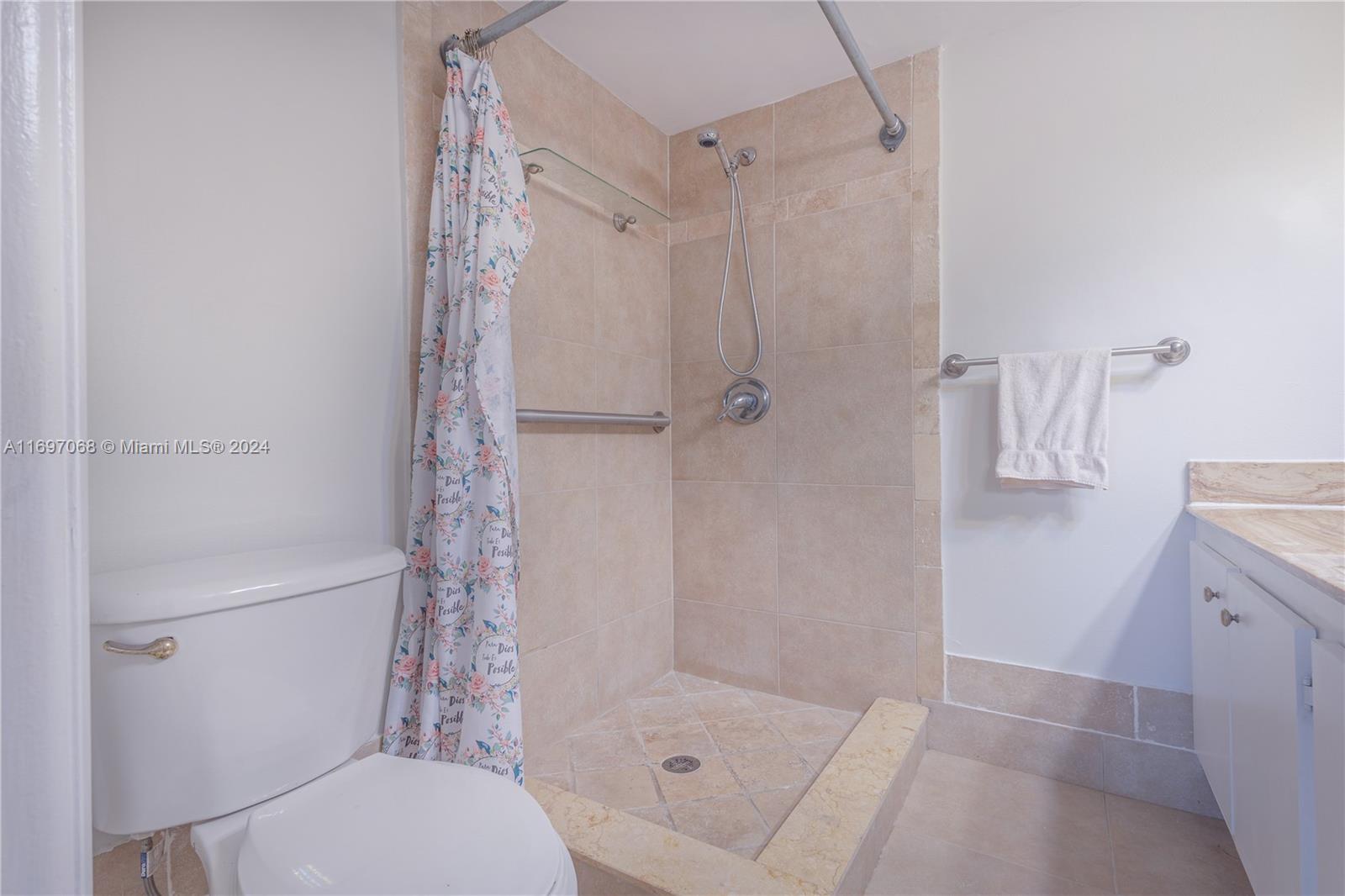 BERMUDA CLUB FIVE CONDO - Residential