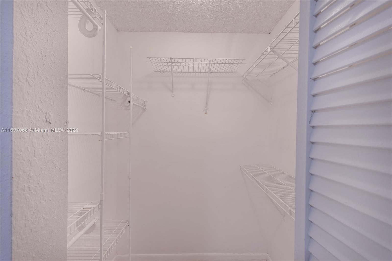 BERMUDA CLUB FIVE CONDO - Residential