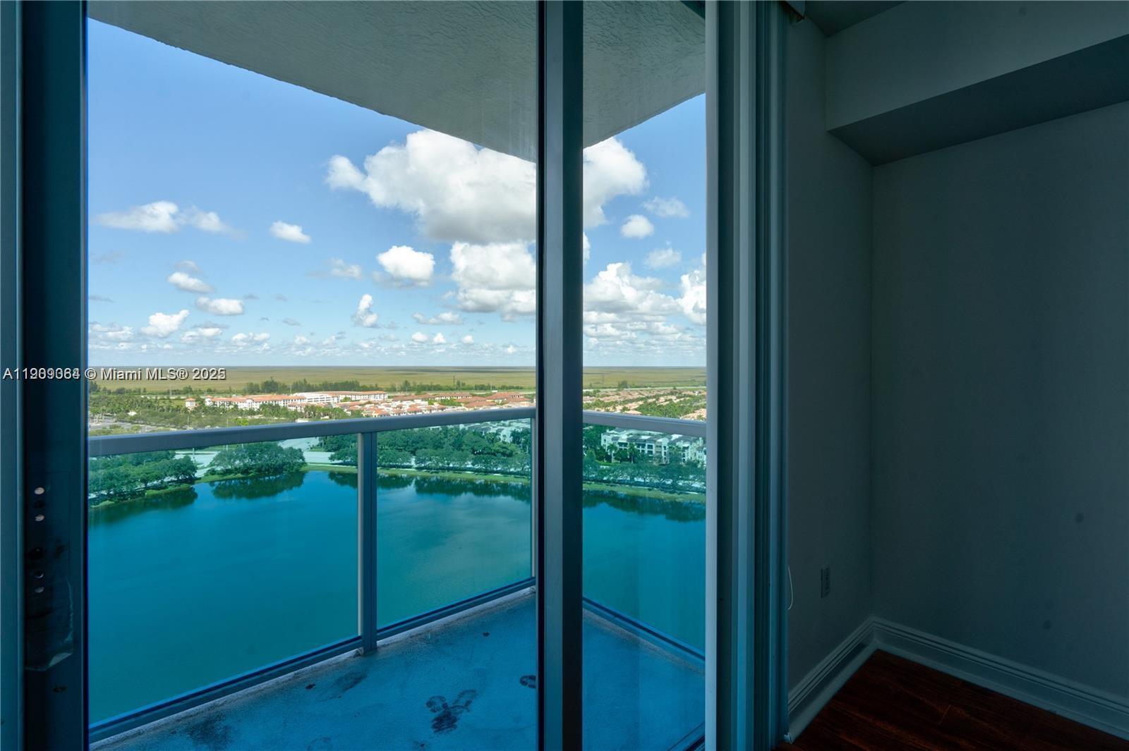 TAO SAWGRASS CONDOMINIUM - Residential Lease