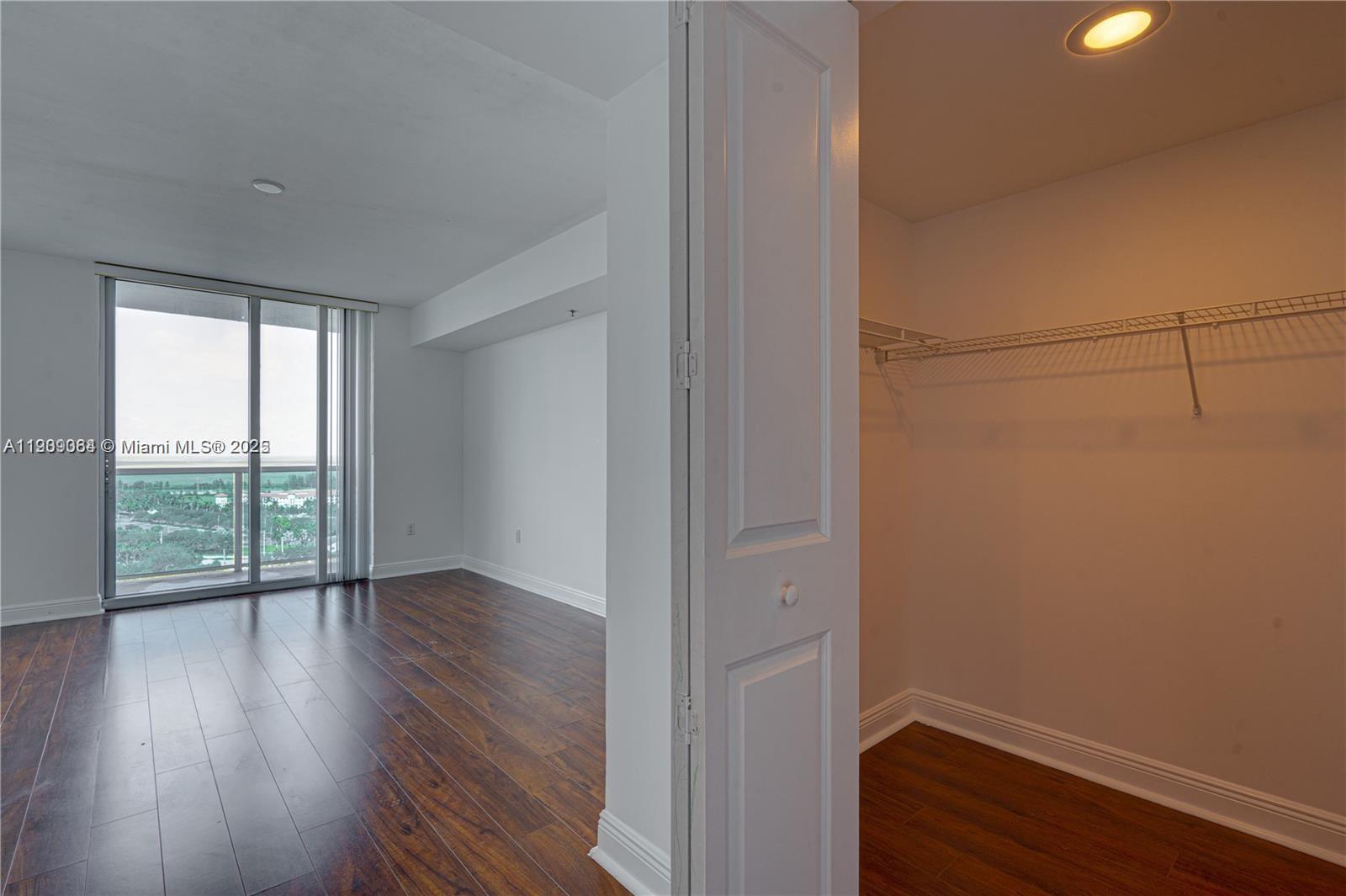 TAO SAWGRASS CONDOMINIUM - Residential Lease