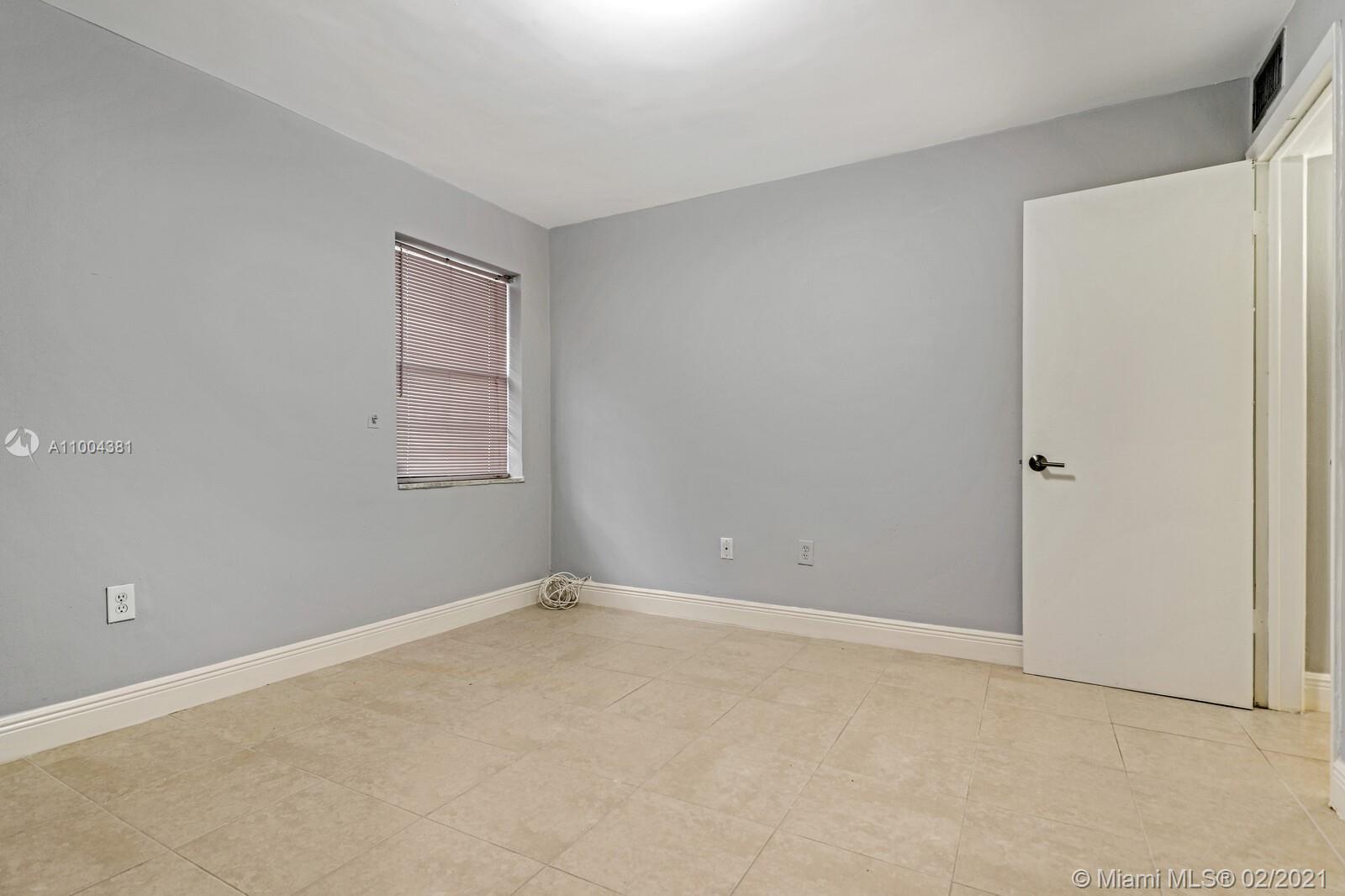 GROVE GARDENS CONDO - Residential