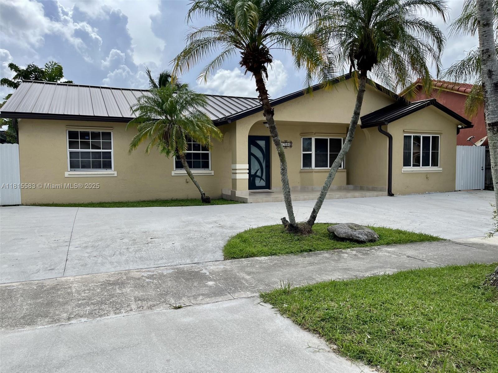 17086 Sw 144th Ct, Miami, Broward County, Florida - 3 Bedrooms  
2 Bathrooms - 