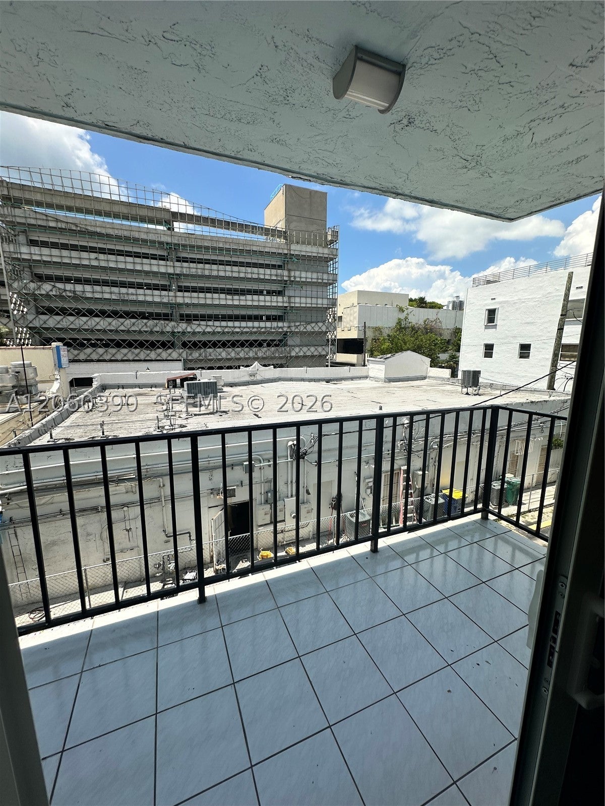 720 Collins Ave 309