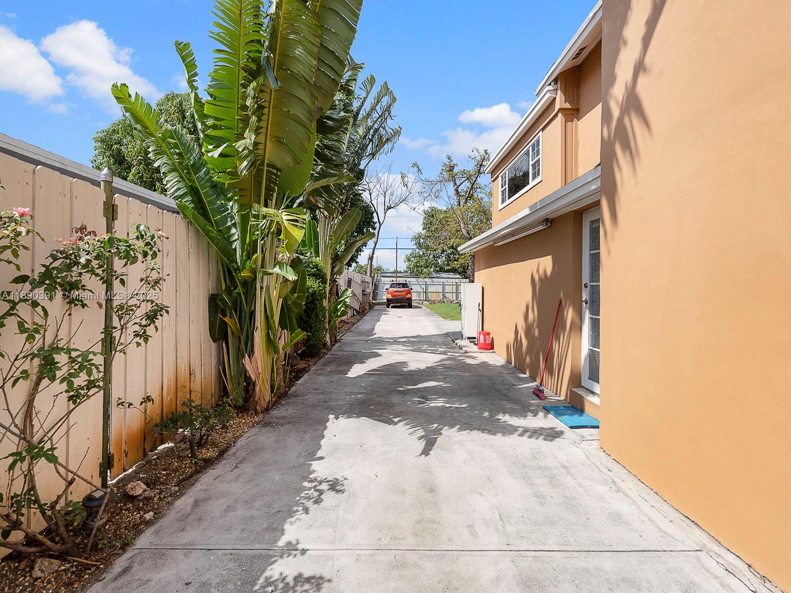 SUN-TAN VILLAGE SEC 2 - Residential Income