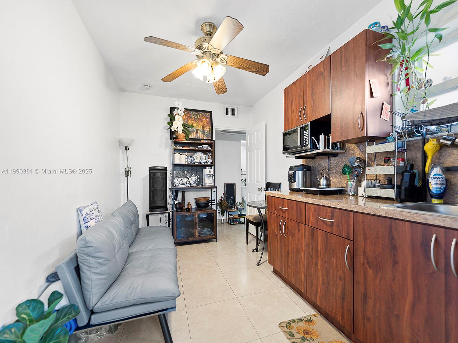 SUN-TAN VILLAGE SEC 2 - Residential Income