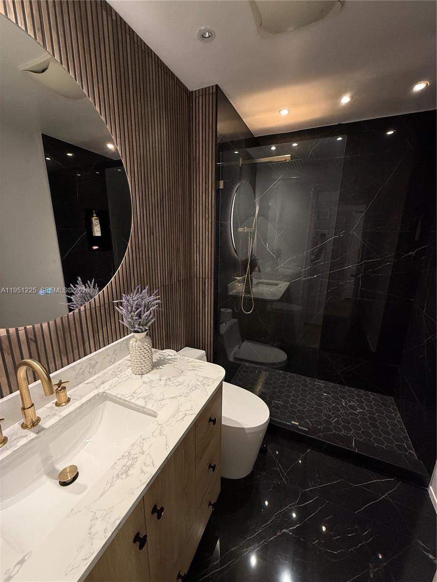 WEST LAKE VILLAGE PLAT - Residential