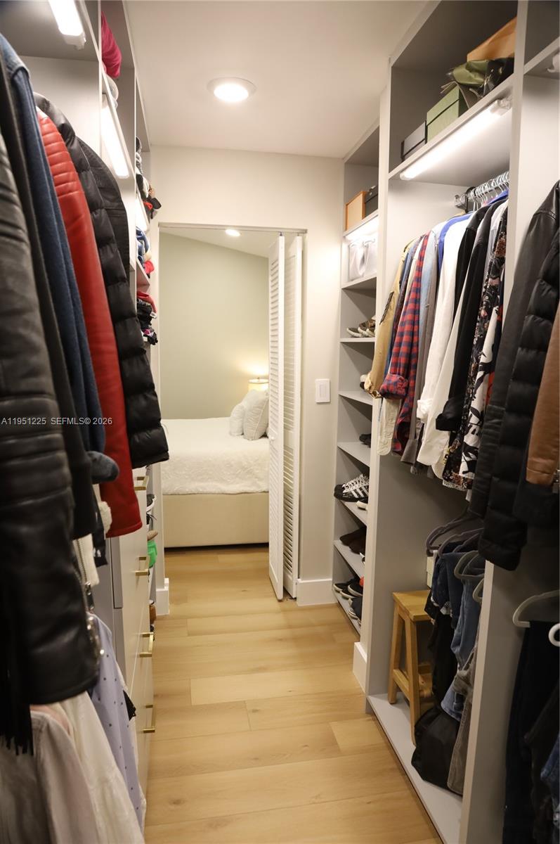 WEST LAKE VILLAGE PLAT - Residential