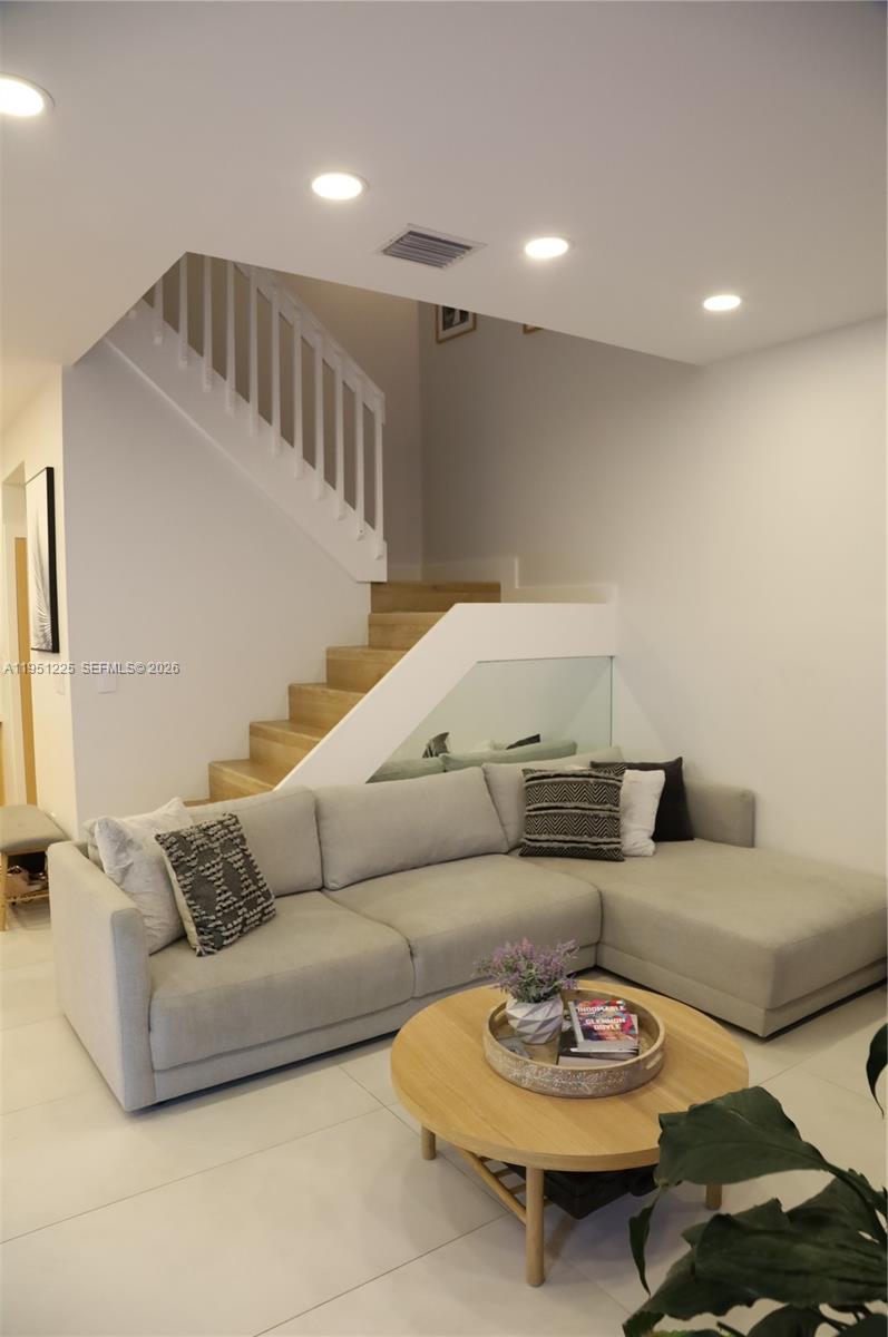 WEST LAKE VILLAGE PLAT - Residential