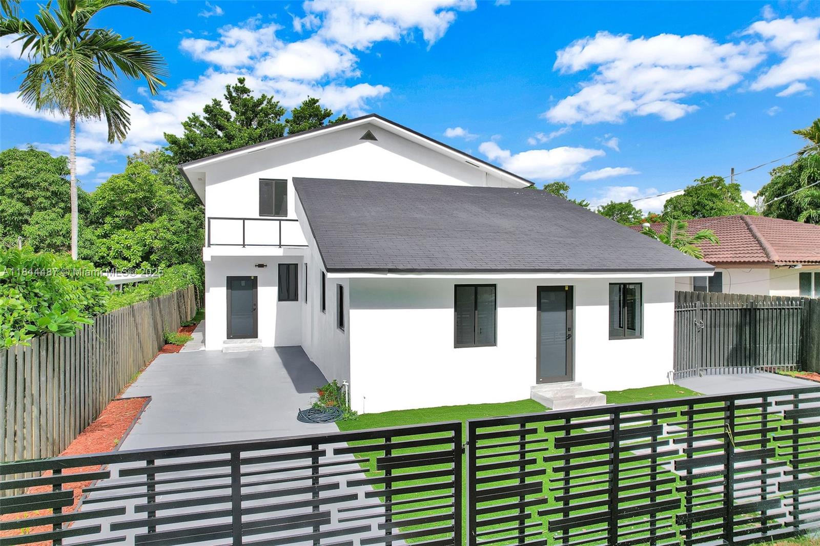 Stunning fully renovated dream home! This house offers 5 spacious bedrooms, 4 modern bathrooms, and a well-designed two-story layout perfect for comfortable living and entertaining. Featuring high ceilings and quality finishes throughout, this home is move-in ready and ideal for families seeking style, space, and functionality.
Don’t miss this incredible opportunity – schedule a showing today!