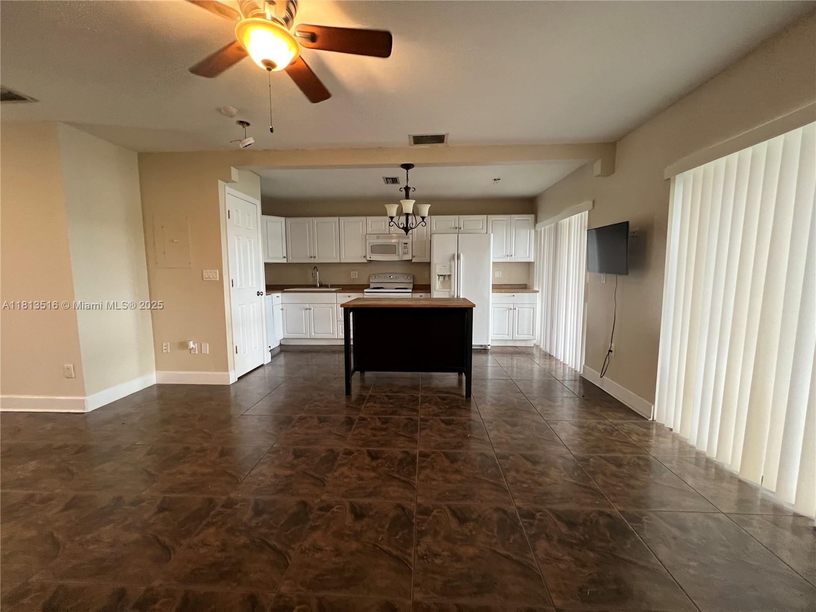 388 NW 103rd Ter 388