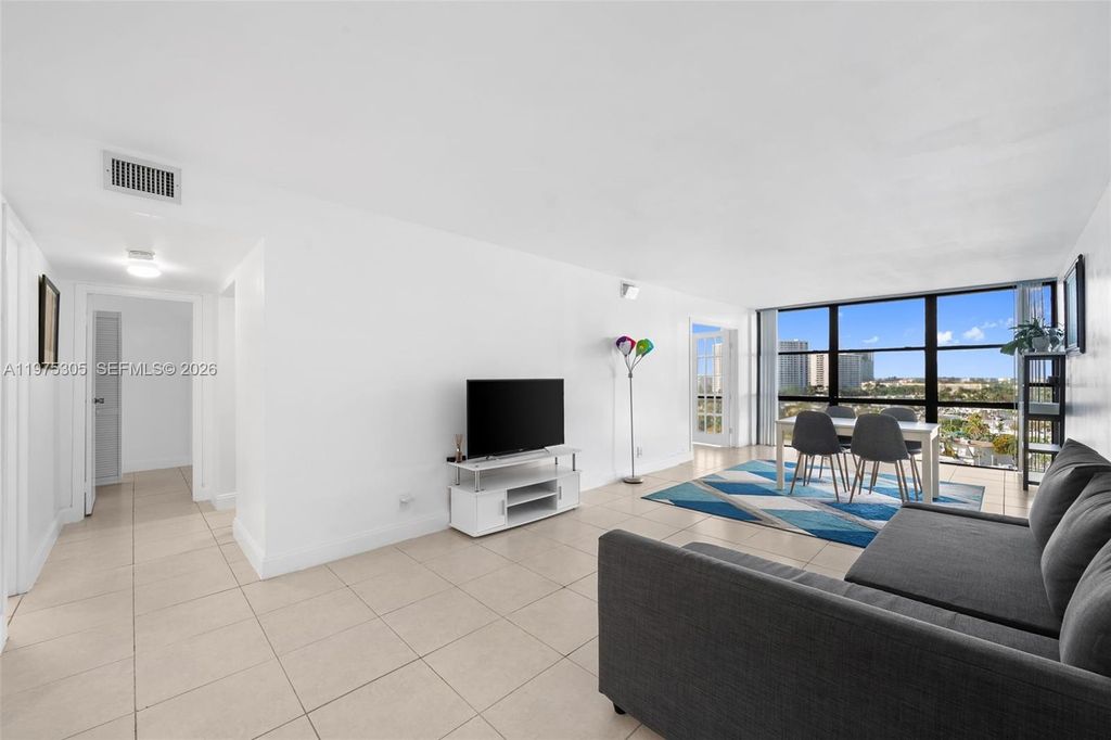 Photo of 1000 Parkview Dr #1001, Hallandale Beach, FL 33009 (MLS # A11975305)