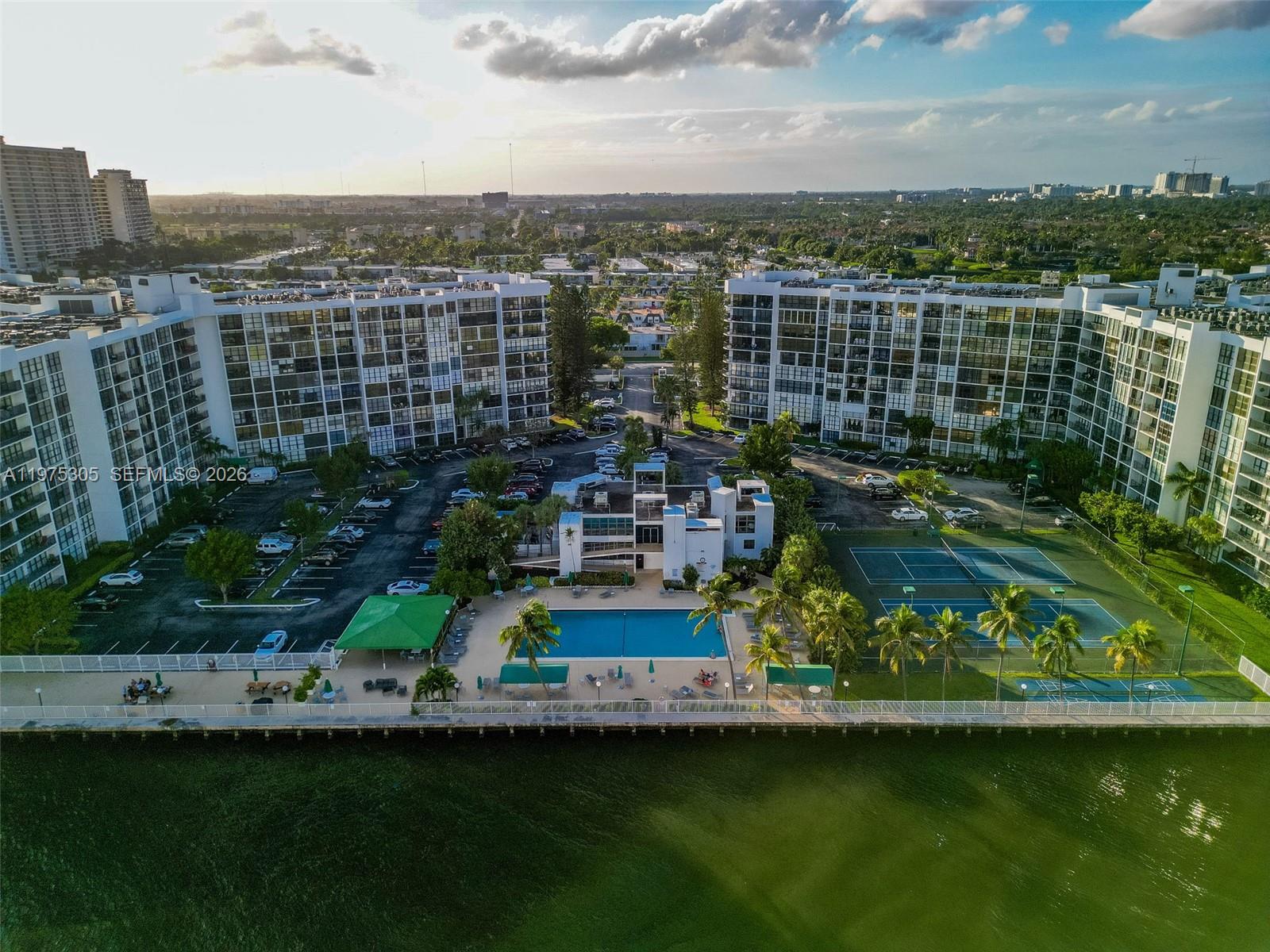 OCEANVIEW PARK CONDO - Residential