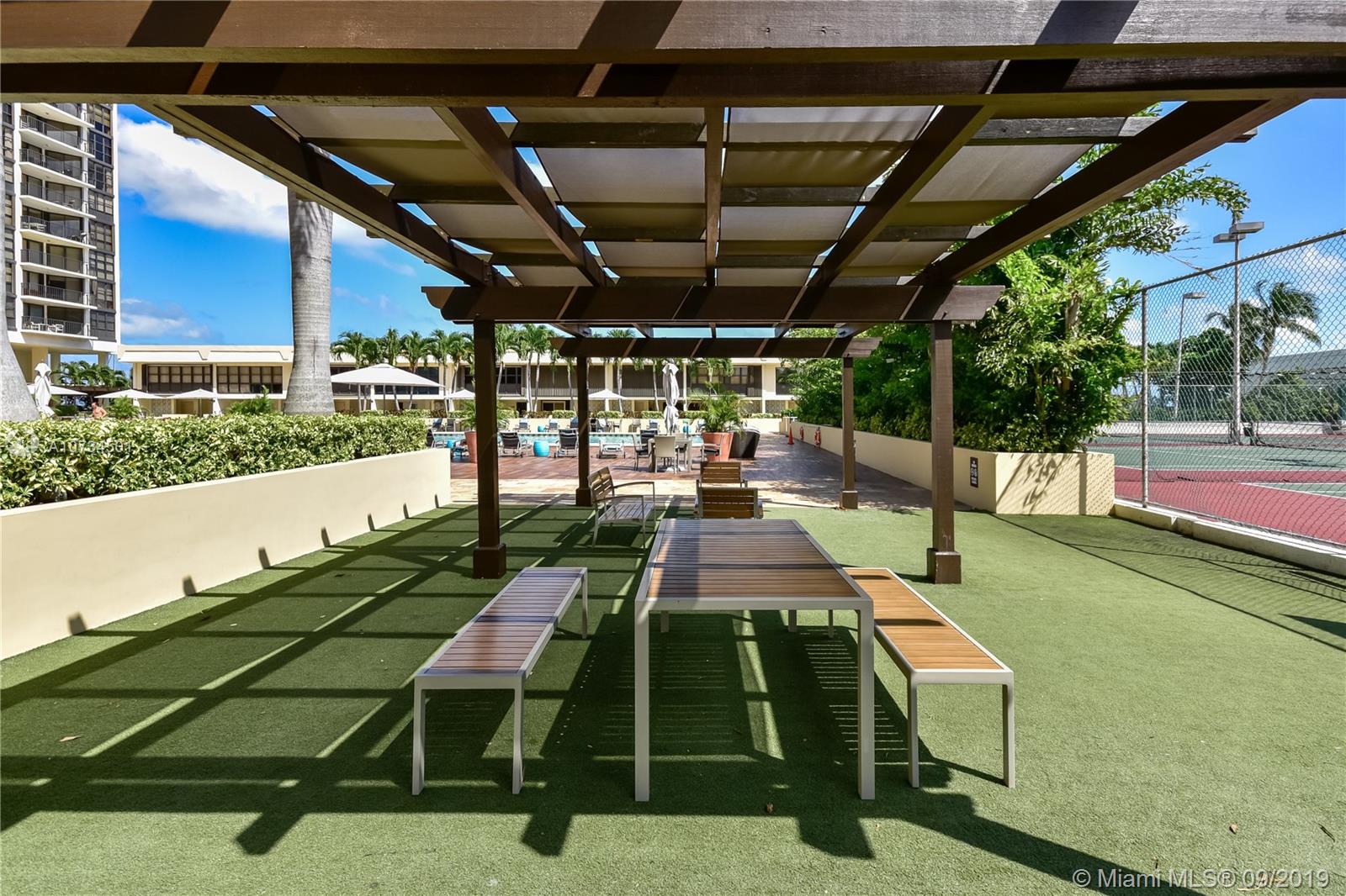 BRICKELL PLACE CONDO - Residential
