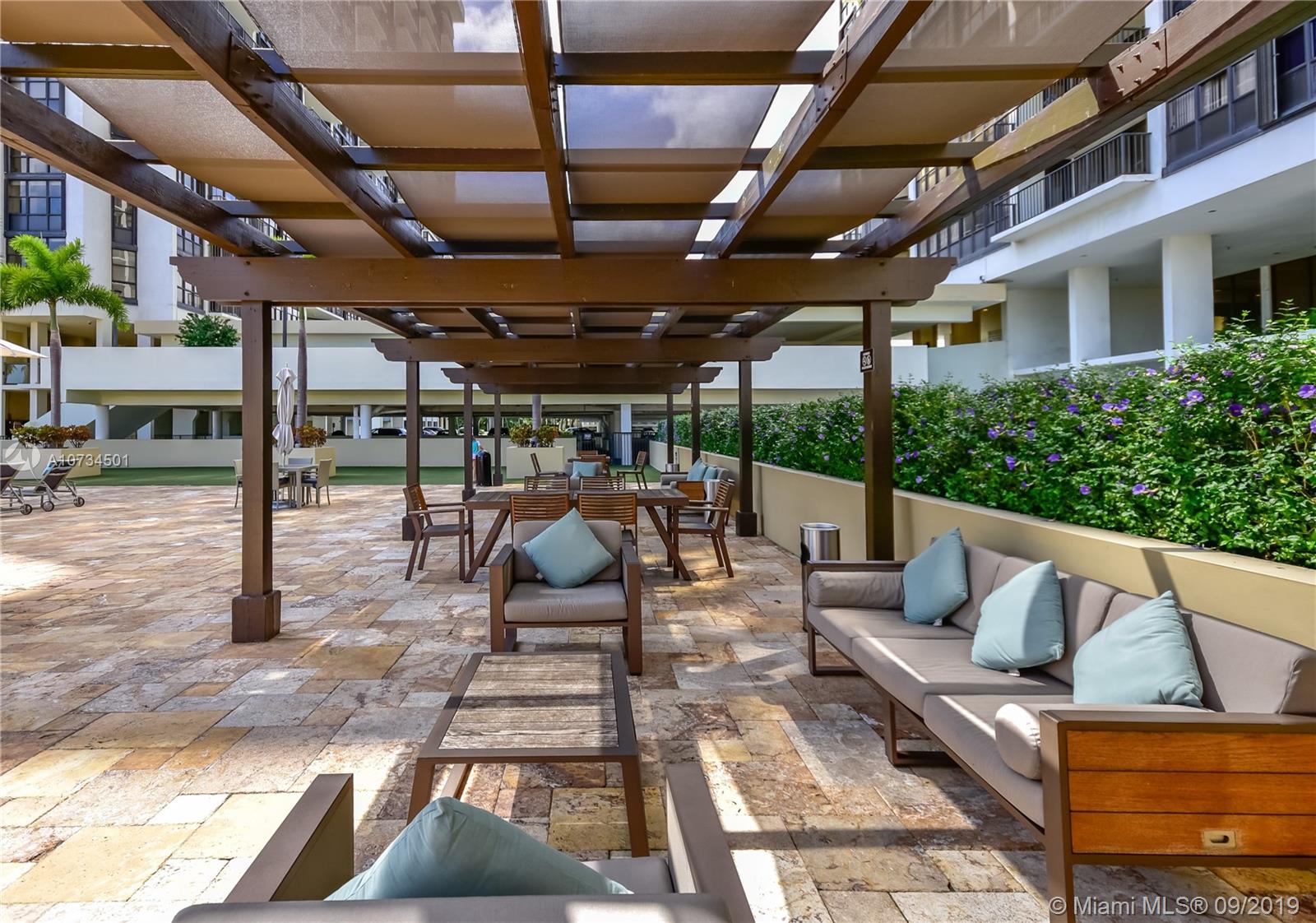 BRICKELL PLACE CONDO - Residential