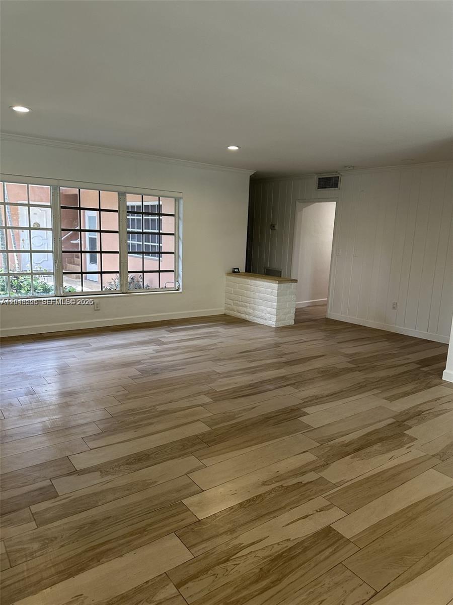 VILLAS OF PARK DRIVE COND - Residential Lease