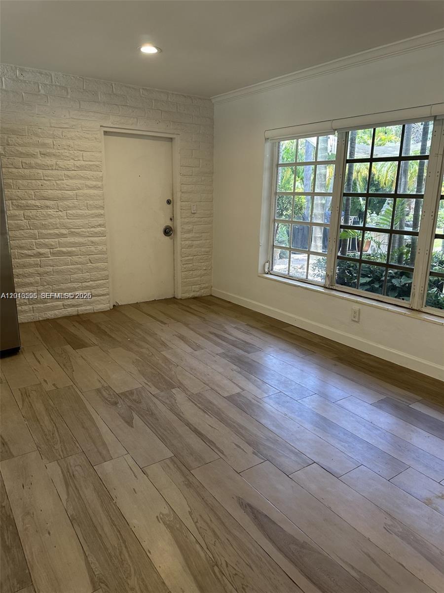 VILLAS OF PARK DRIVE COND - Residential Lease