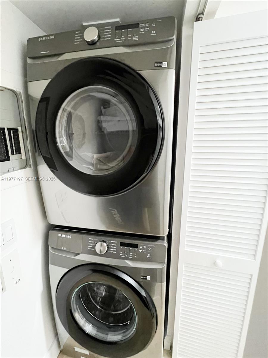 YACHT CLUB AT PORTOFINO C - Residential Lease