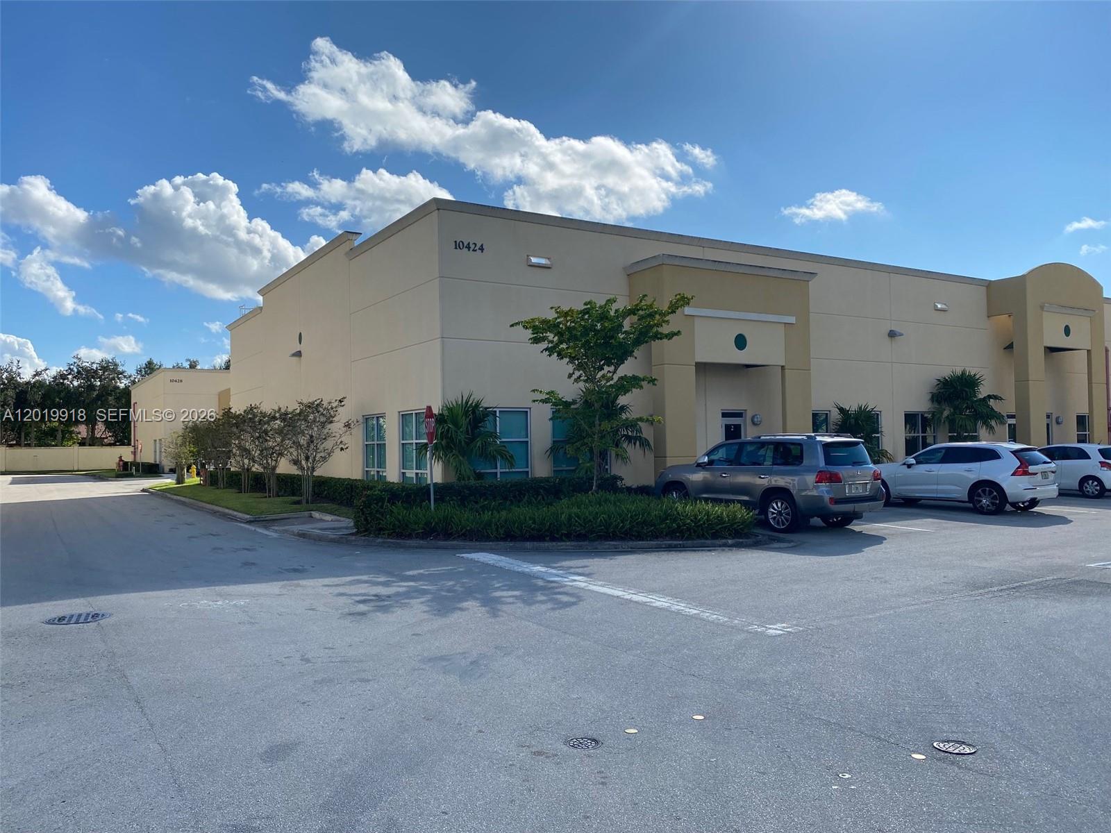 10428 W State Road 84