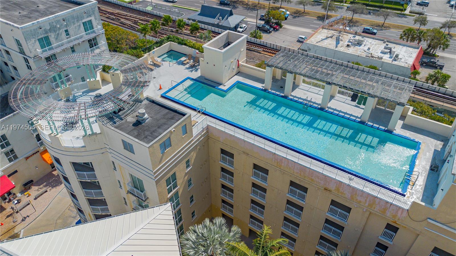 DOWNTOWN DADELAND CONDO N - Residential