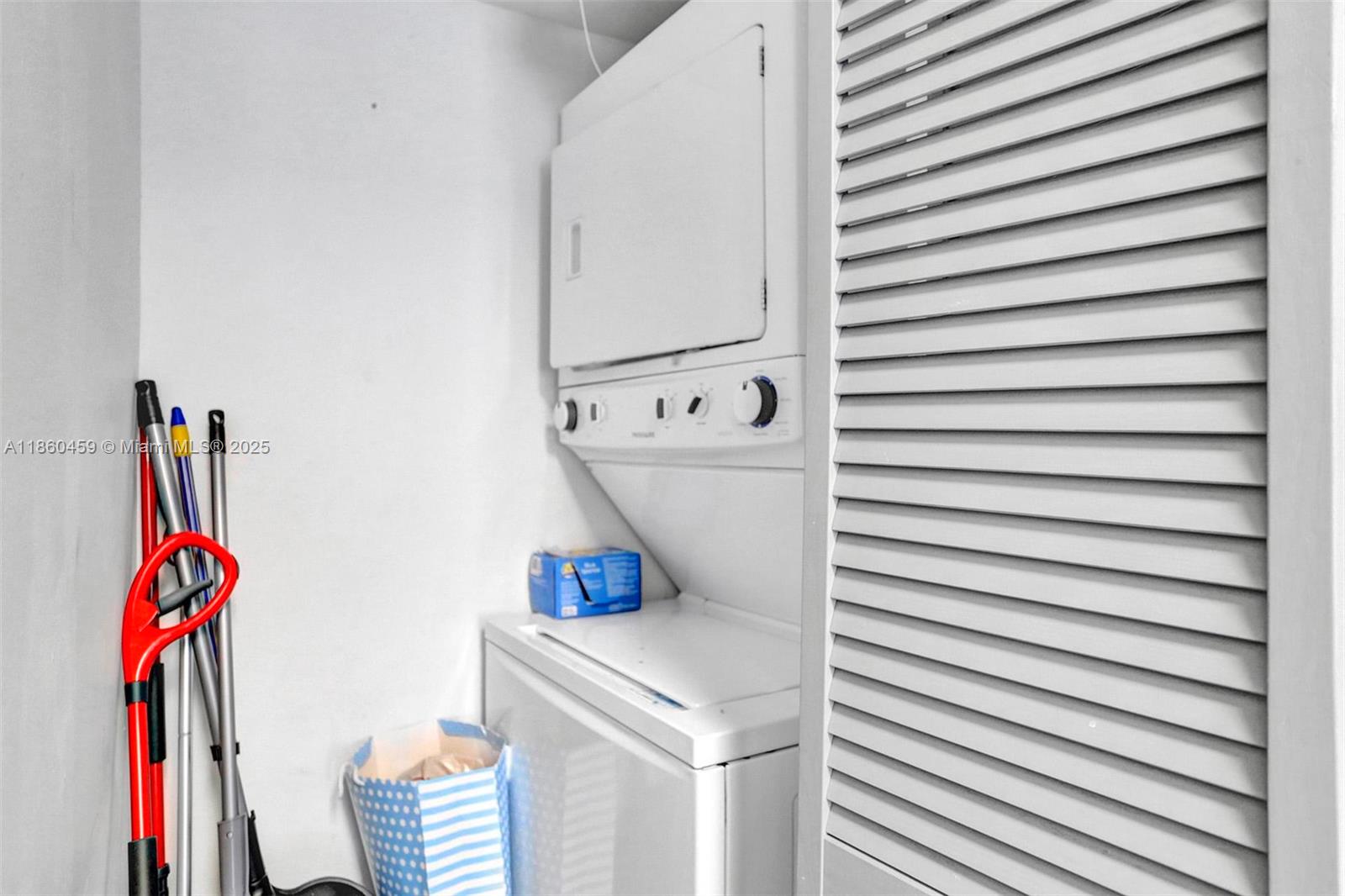 HABITAT II CONDO - Residential Lease