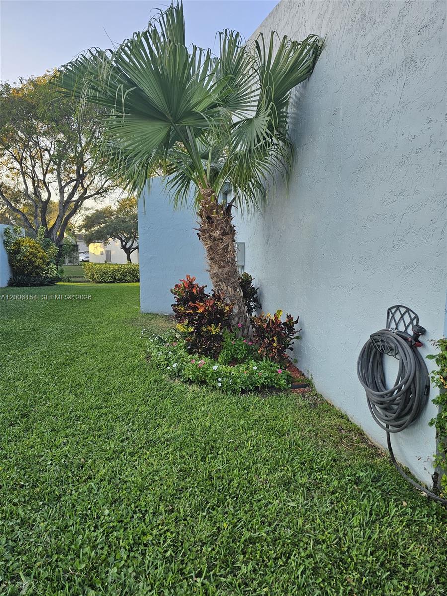 WESTVIEW CONDOMINIUM NO N - Residential