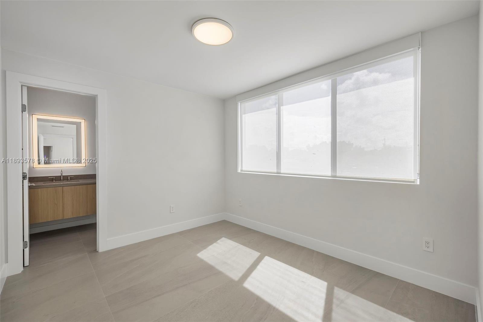 SILVER BLUFF GARDENS - Residential