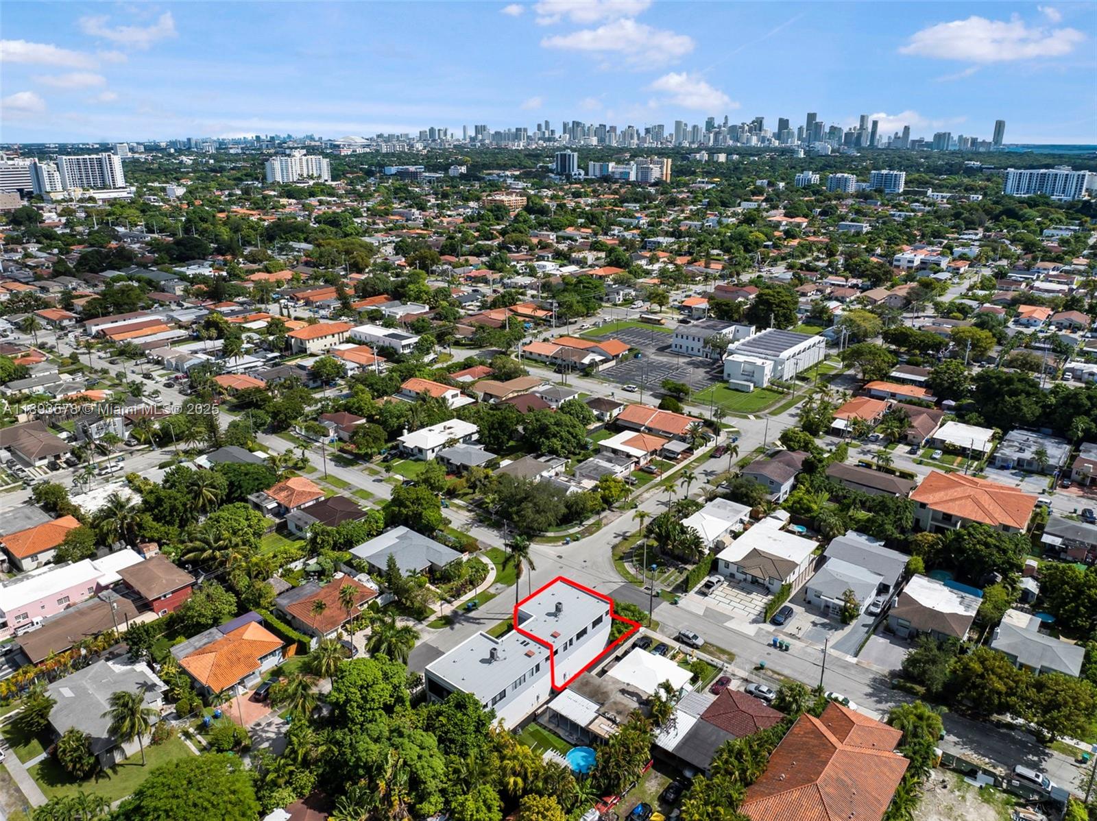 SILVER BLUFF GARDENS - Residential