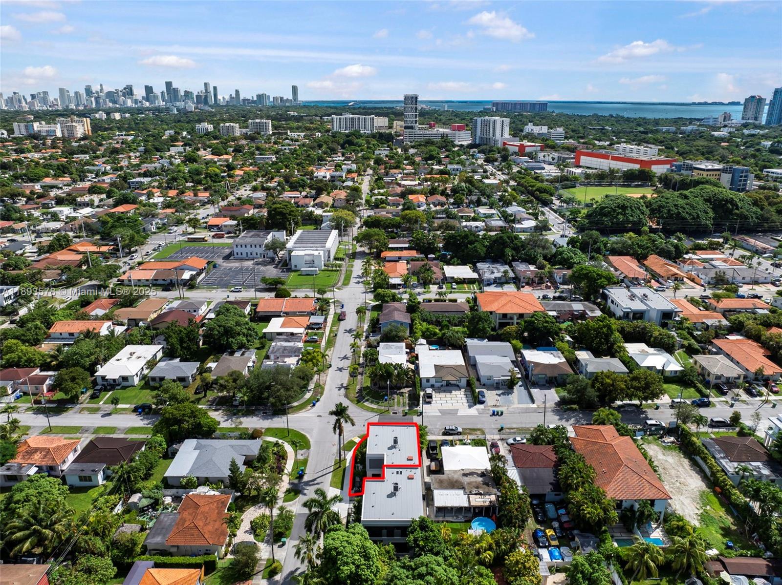 SILVER BLUFF GARDENS - Residential