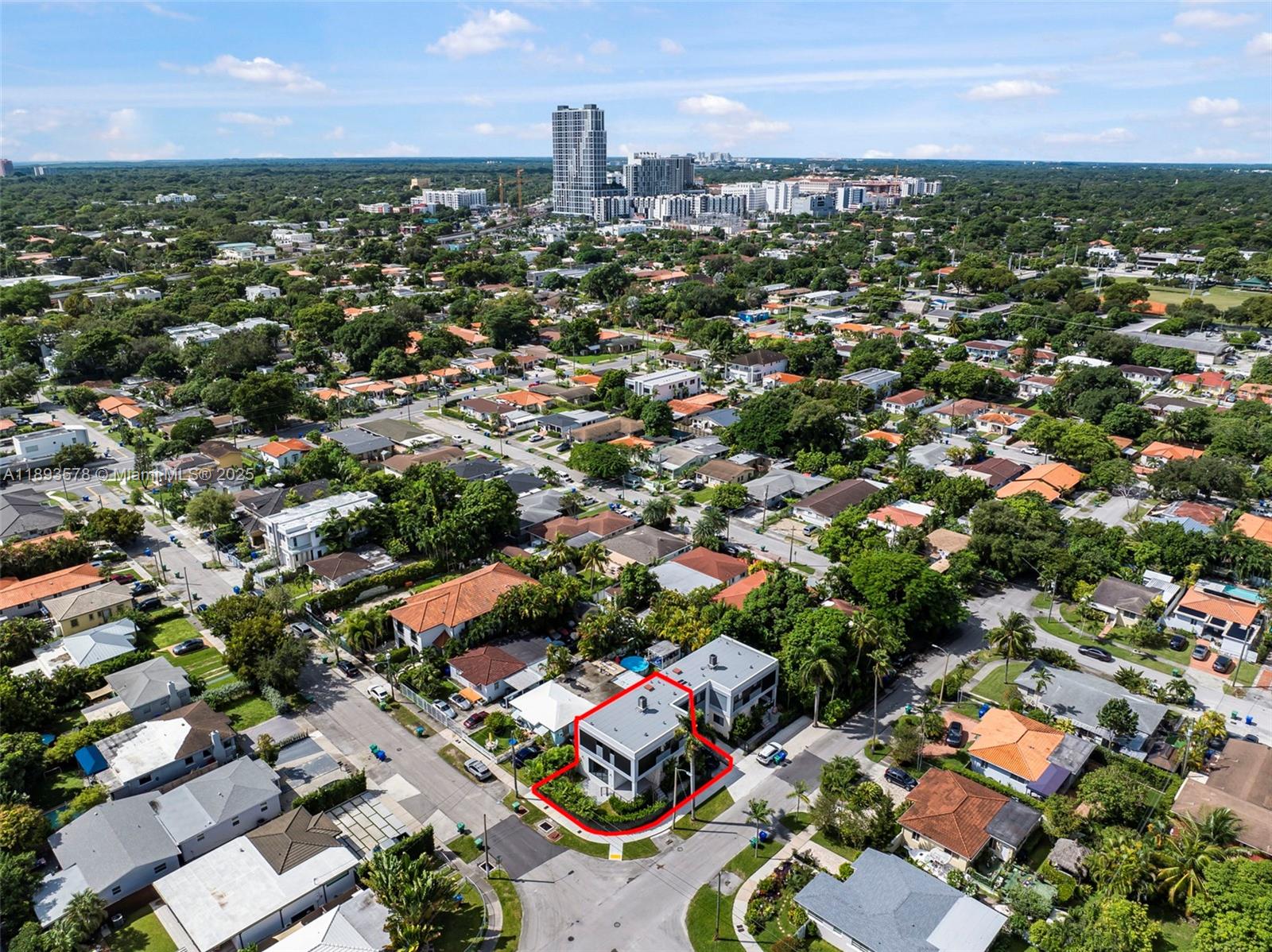 SILVER BLUFF GARDENS - Residential