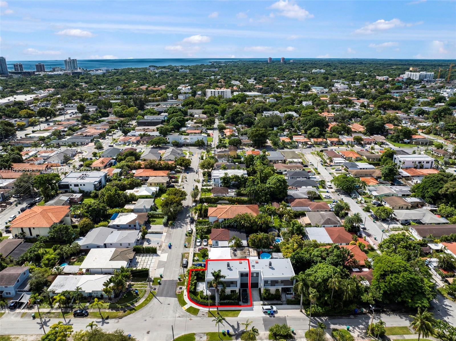 SILVER BLUFF GARDENS - Residential