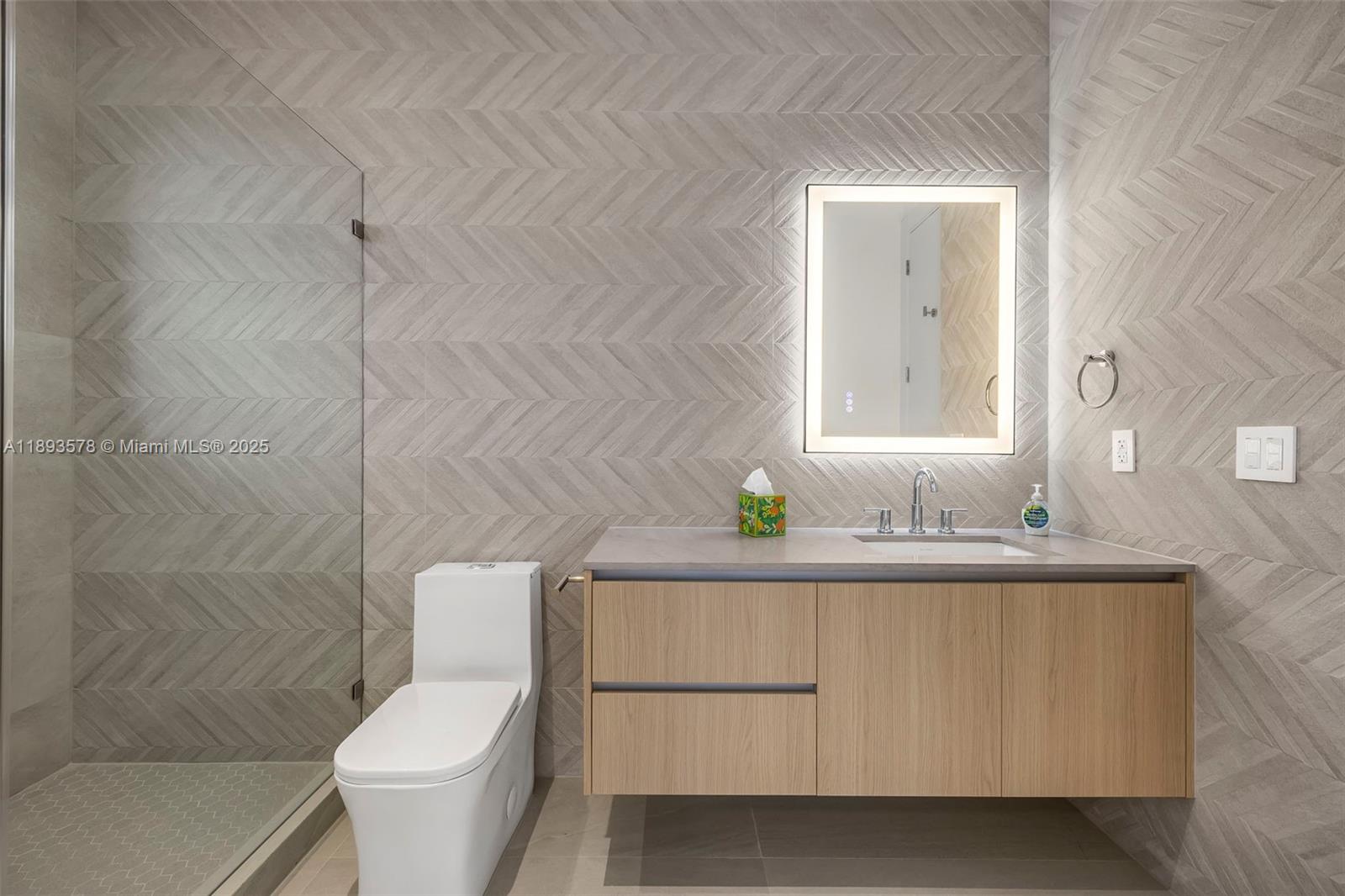 SILVER BLUFF GARDENS - Residential