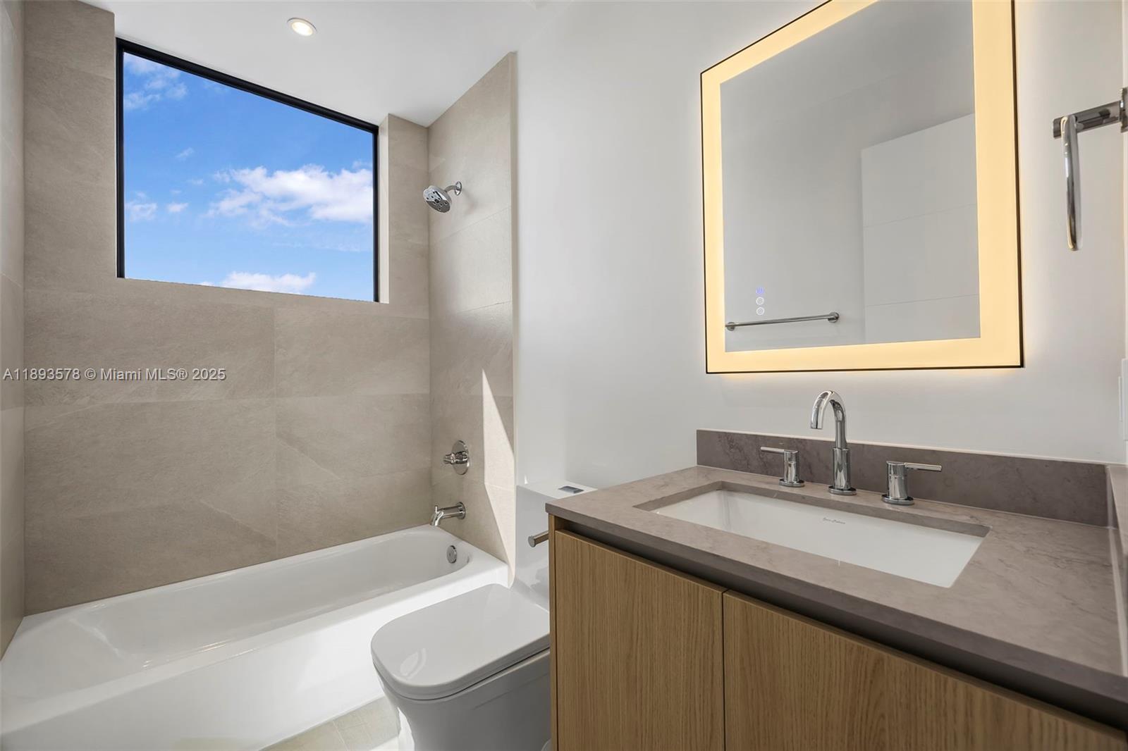 SILVER BLUFF GARDENS - Residential