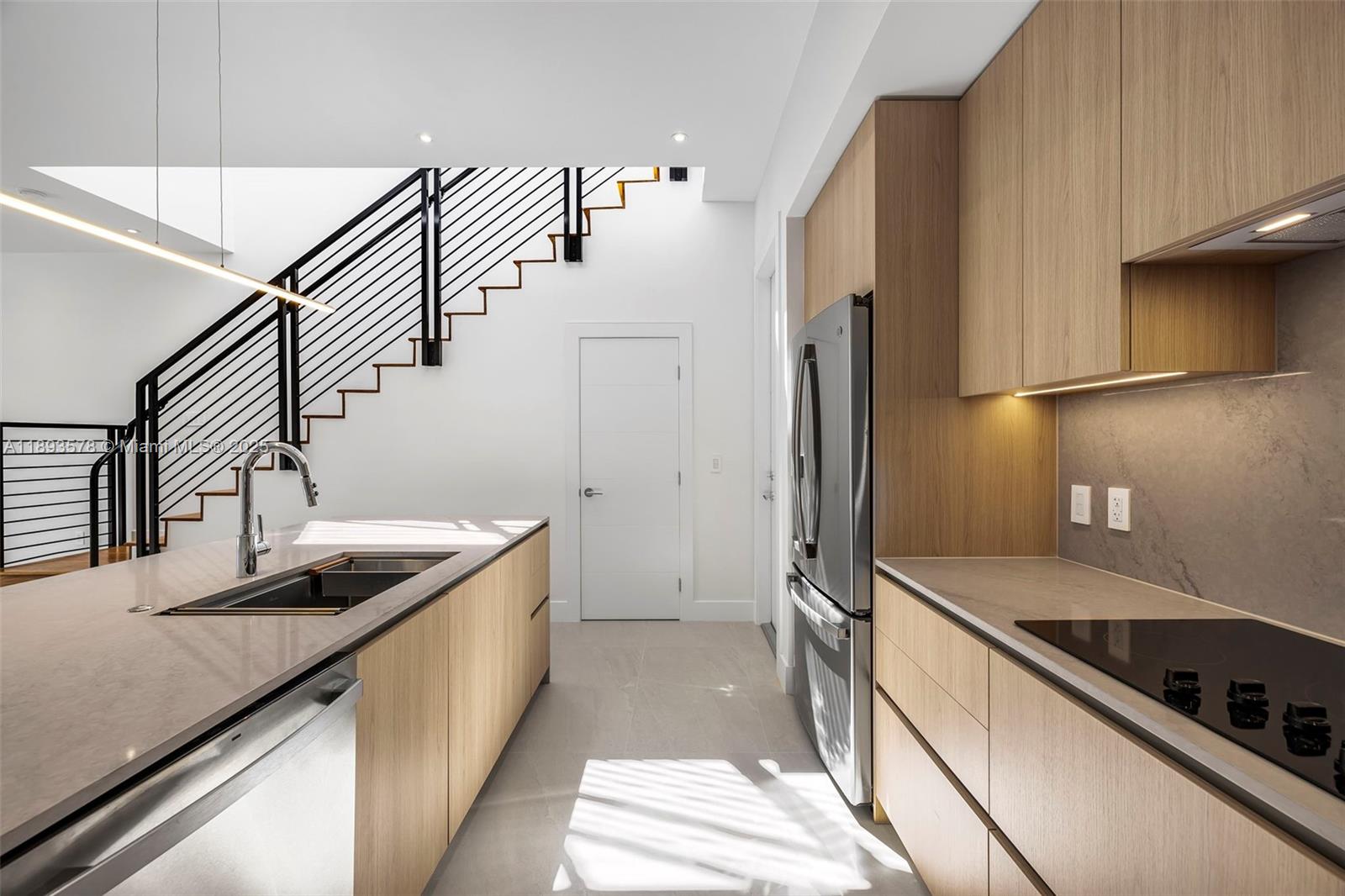 SILVER BLUFF GARDENS - Residential