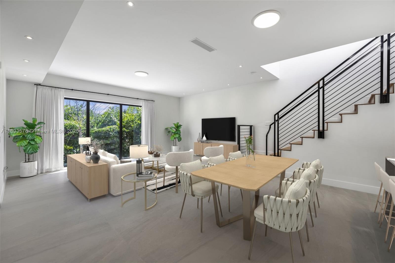 SILVER BLUFF GARDENS - Residential