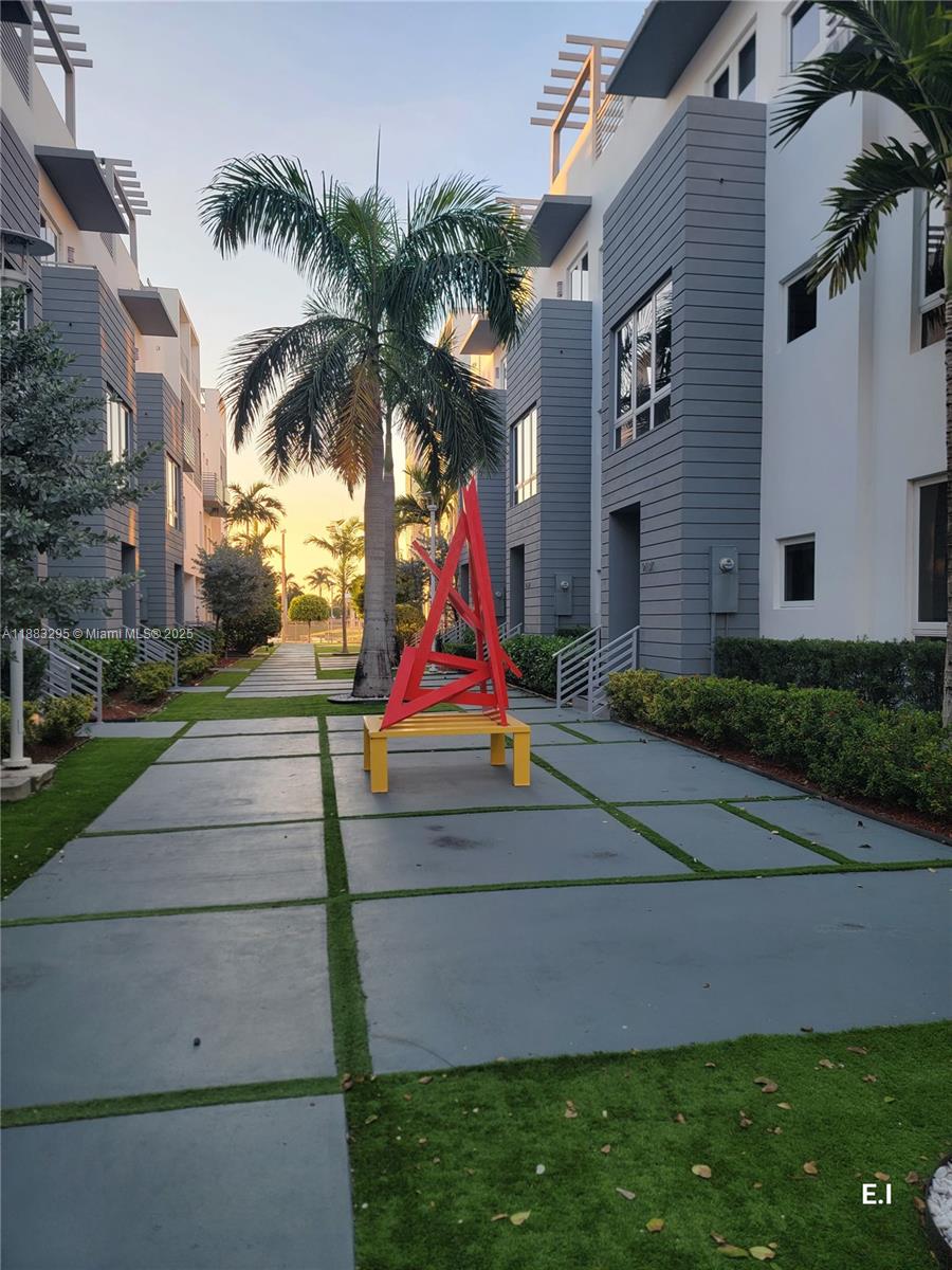 CONTEMPO TOWNHOMES - Residential