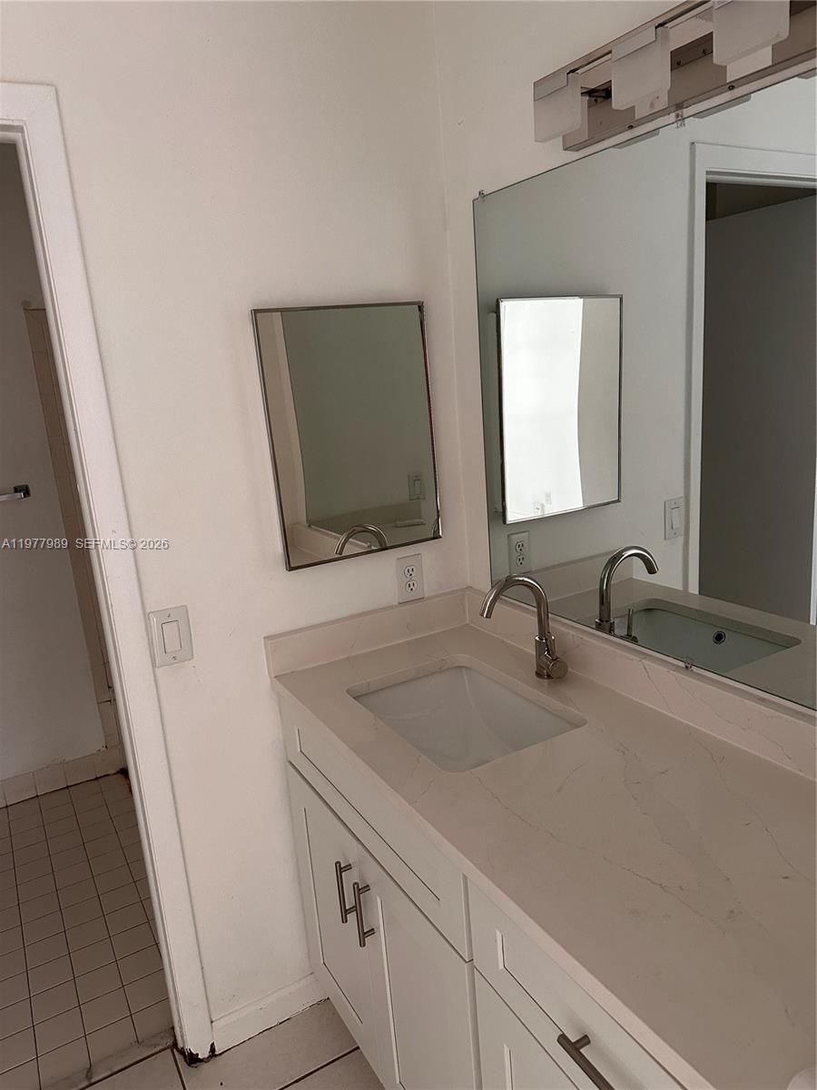 PARC VISTA CONDO - Residential Lease